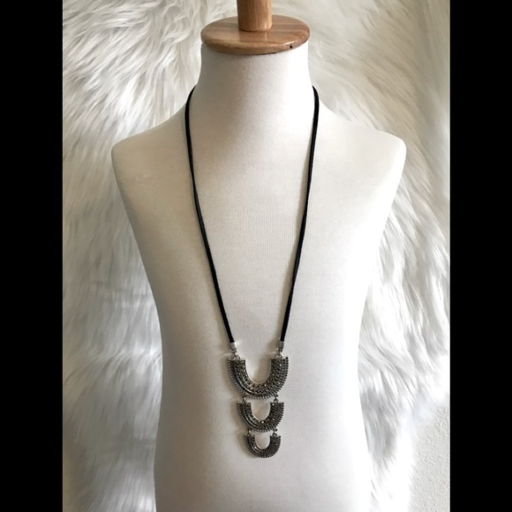 Lucky 🍀 Brand Black Leather Arch Pendant Necklace